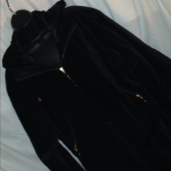 Metripolitan Jackets & Blazers - VTG METROPOLITAN®️VELOUR HOODED DRAWSTRING JACKET